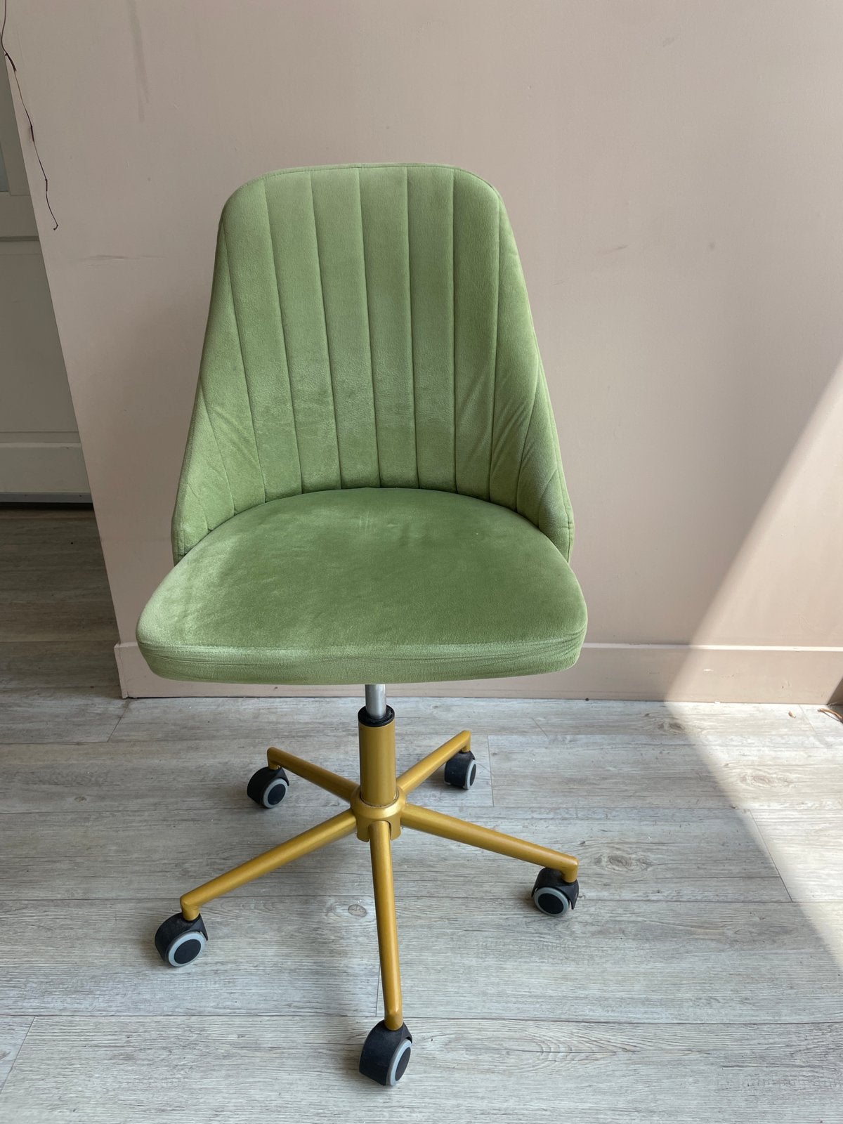 6 Groene bureaustoelen met gouden onderstel, Ophalen, Zo goed als nieuw, Groen, Bureaustoel