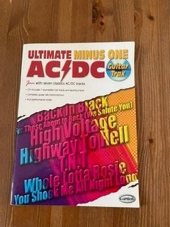 Ultimate Minus One AC/DC Guitar Trax, Boeken, Muziek, Ophalen of Verzenden, Zo goed als nieuw, Overige onderwerpen