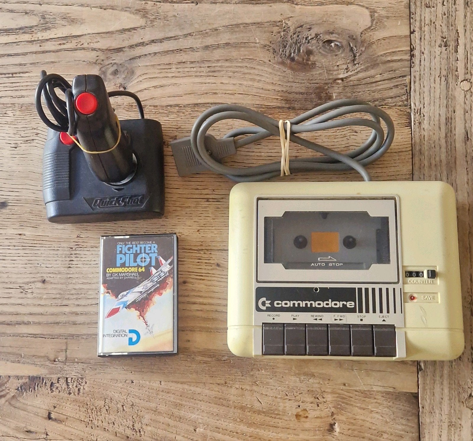 Commodore C64, datarecorder, spel en joystick., Computers en Software, Vintage Computers, Ophalen of Verzenden
