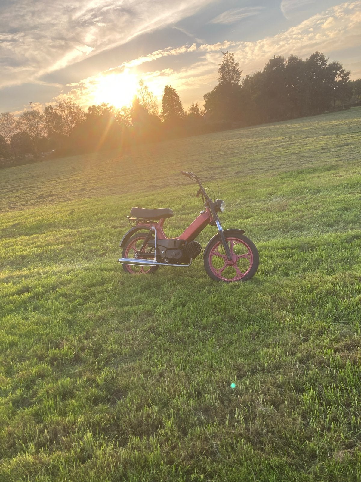 Leuke Tomos met kleine gebreken, rijdt goed!, Fietsen en Brommers, Ophalen, Gebruikt, Maximaal 45 km/u, Overige modellen