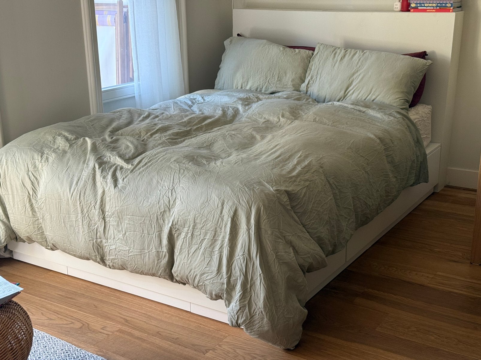 NORDLI Ikea Bed with Storage (140x200), Huis en Inrichting, Ophalen, Wit, Tweepersoons, 140 cm