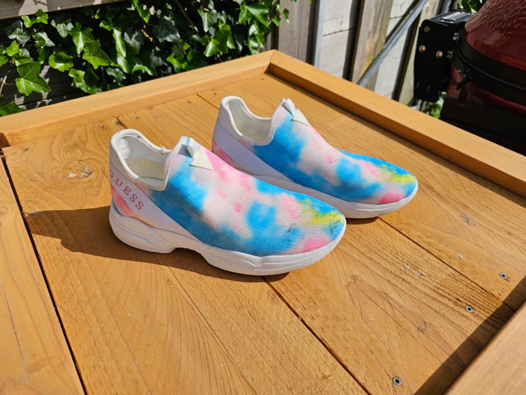 Guess Schoenen Sneakers Heren Dames Unisex Maat 42, Ophalen of Verzenden, Overige kleuren, Guess, Sneakers of Gympen