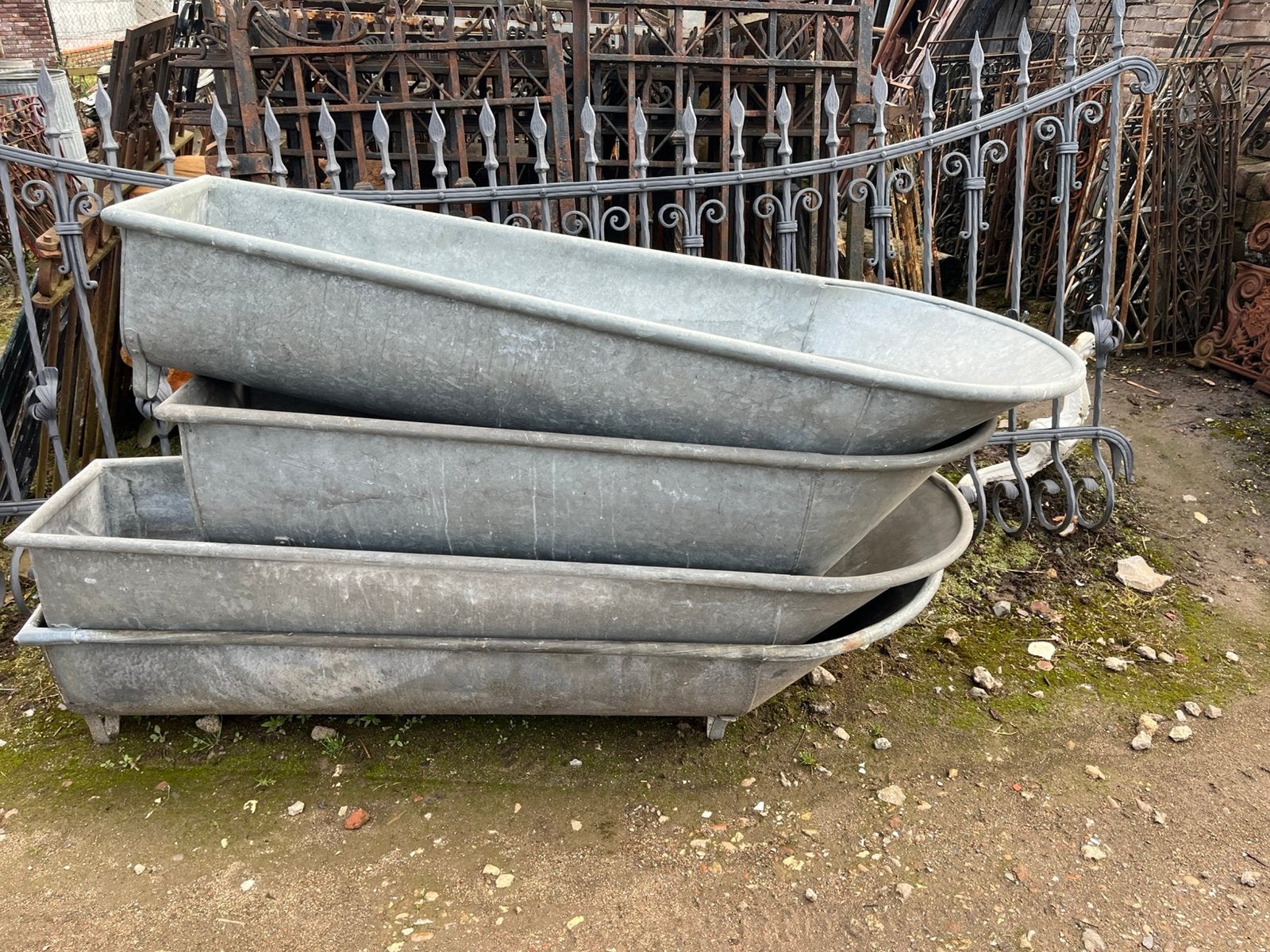 nog 2 maal waterdichte zinken bad badkuip, Ophalen