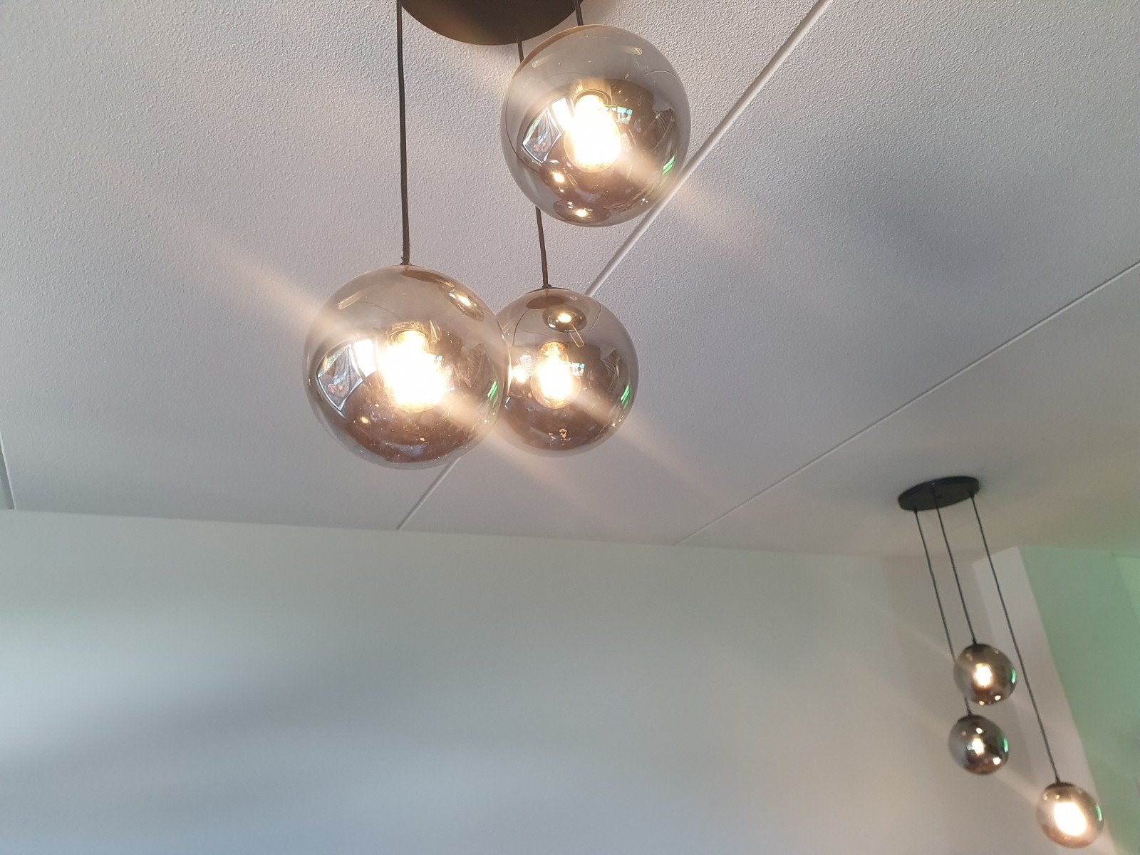 Moderne plafondlampen met glazen bollen - set van 3, Ophalen, Minder dan 50 cm, Zo goed als nieuw, Glas