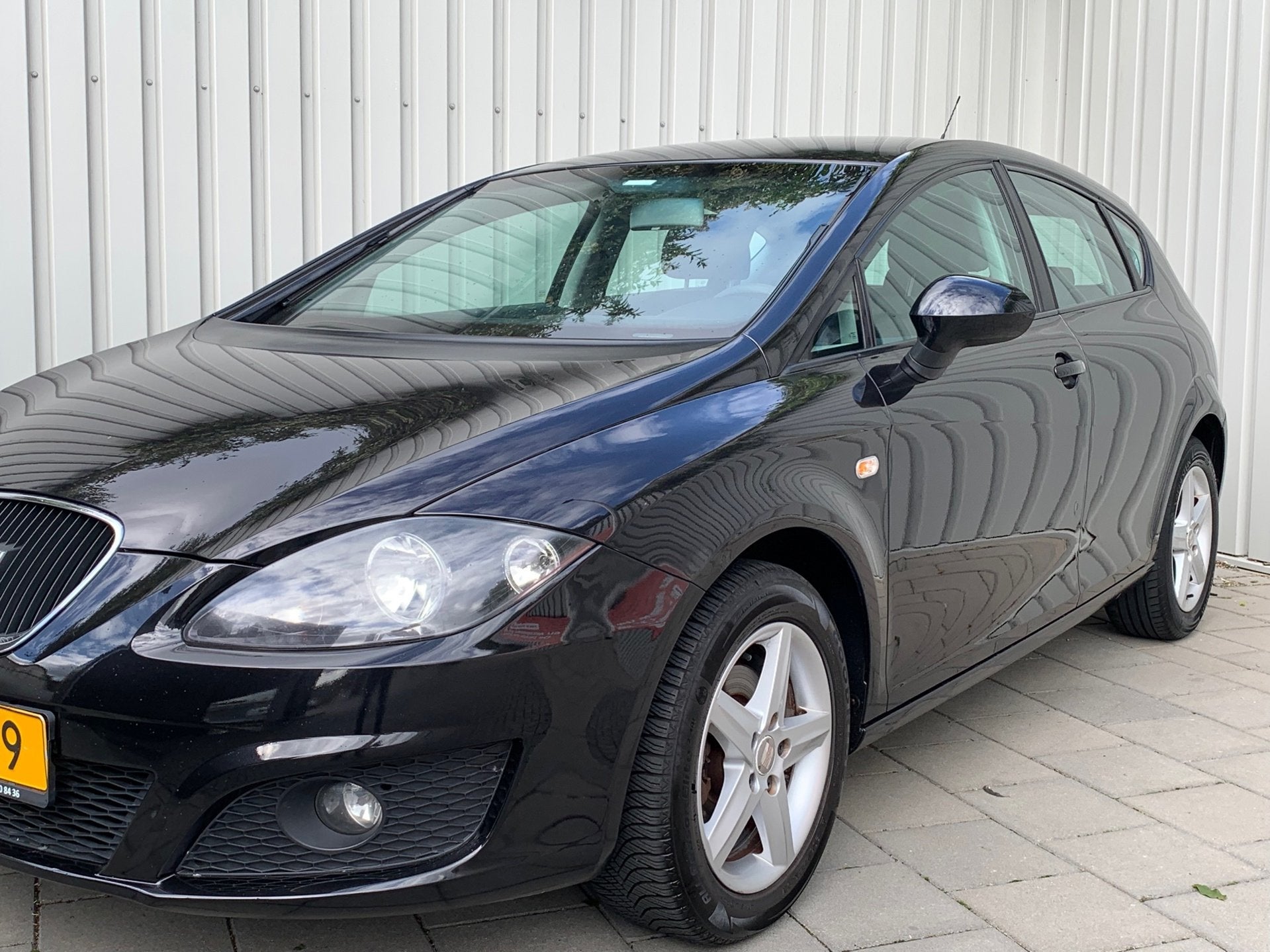 Seat Leon 1.6 Hattrick|Airco|, Voorwielaandrijving, Stof, Gebruikt, Zwart