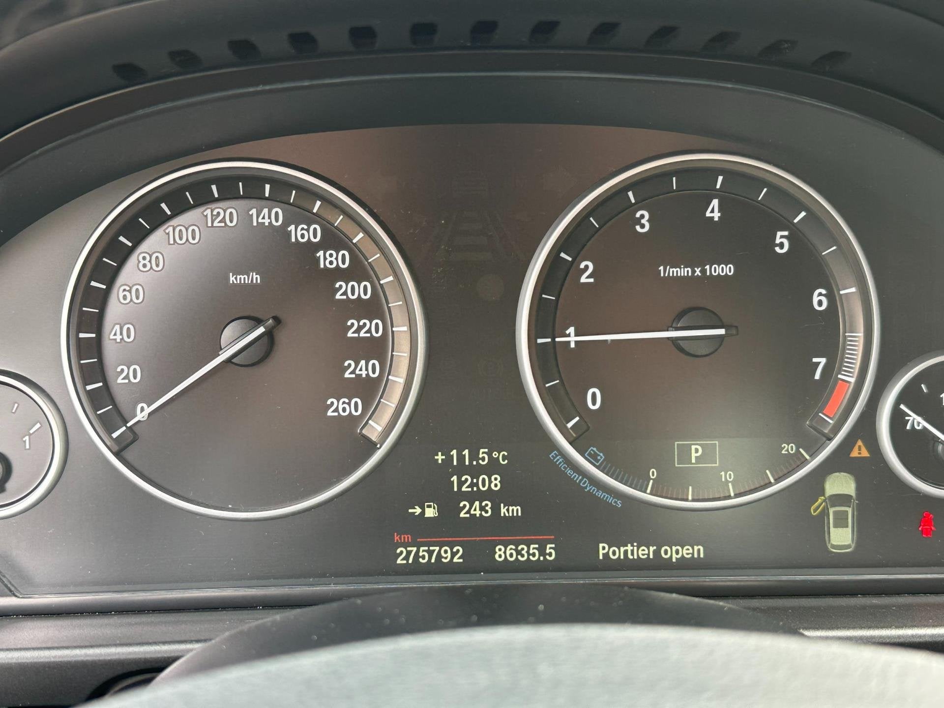 Foto 16 van BMW 5-serie Touring 520i High Executive