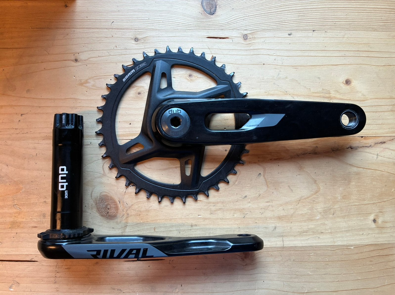 SRAM Rival Wide XPLR crankset 40t, Crankstel of Pedalen, Ophalen of Verzenden, Zo goed als nieuw, SRAM