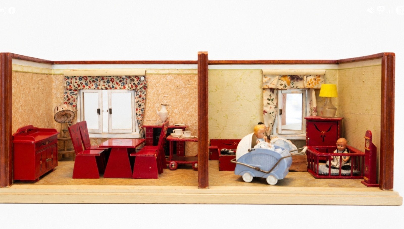 Vintage Jaren '50 Poppenhuis met Meubels en Poppen, Verzamelen, Poppenhuizen en Toebehoren, Ophalen