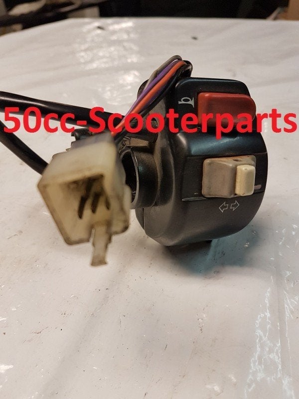 Stuurschakelaar Lh Peugeot Ludix 10 Snake 767364E2 gebruikt, Ophalen of Verzenden
