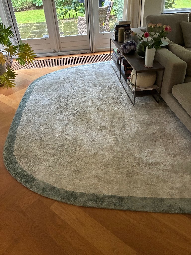 Foto 7 van Prachtig groot design vloerkleed van Minotti