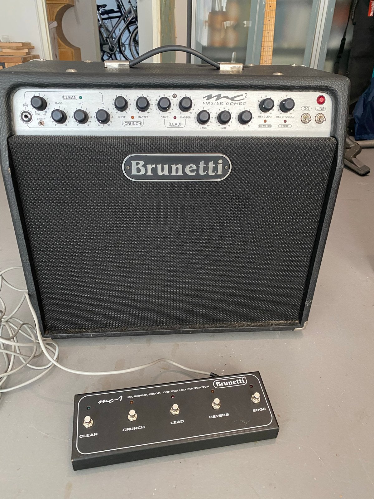Brunetti MC2 Master Combo Gitaarversterker met Footswitch, Muziek en Instrumenten, Ophalen of Verzenden, Gebruikt, Gitaar, 50 tot 100 watt