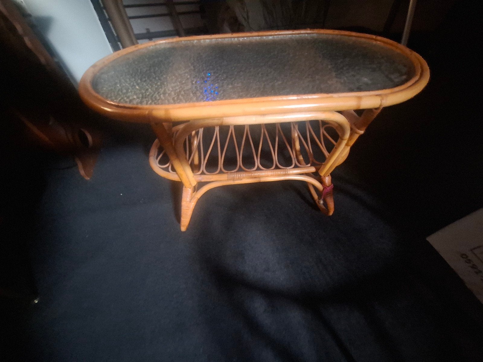 Vintage rotan salontafel met glazen blad, Ophalen