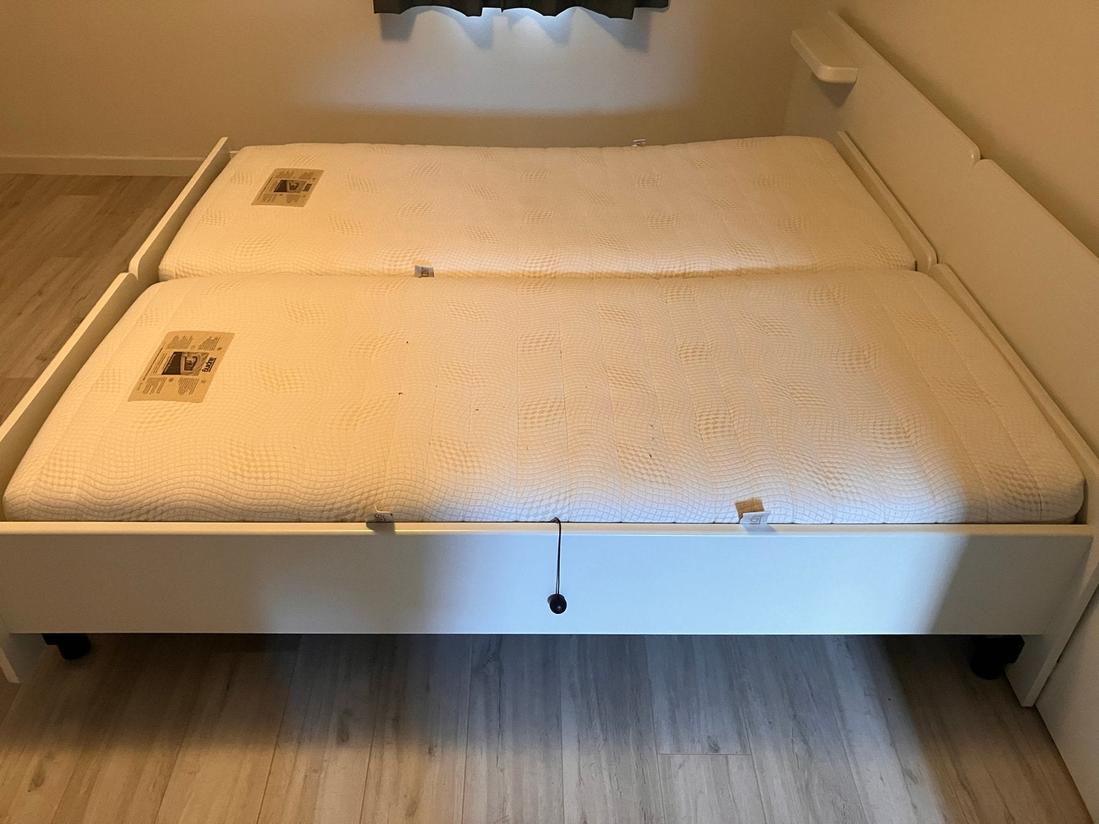 Auping bed met handmatig verstelbare bodem, Ophalen, Wit, Tweepersoons, 180 cm