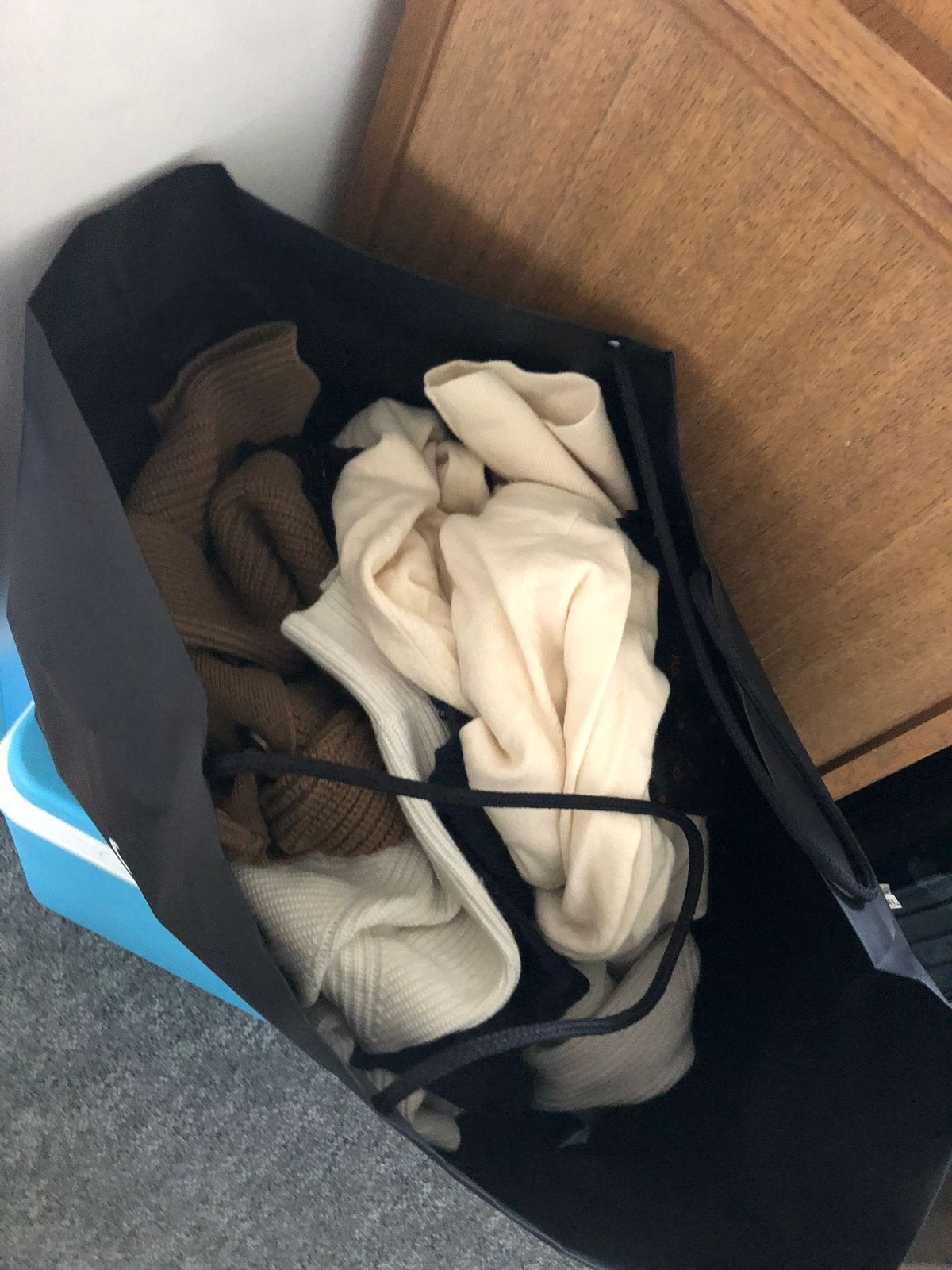 Partij dames (merk) kleding 8 tassen/zakken, Ophalen of Verzenden, Zo goed als nieuw, Maat 38/40 (M)