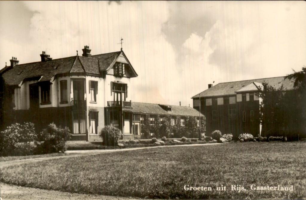 Rijs - Huis - Tuin, Verzamelen, Ansichtkaarten | Nederland, Ophalen of Verzenden, 1940 tot 1960, Gelopen, Friesland