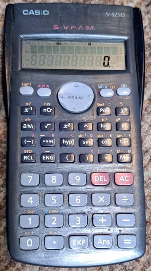 Casio fx-82MS wetenschappelijke rekenmachine, Ophalen, Gebruikt