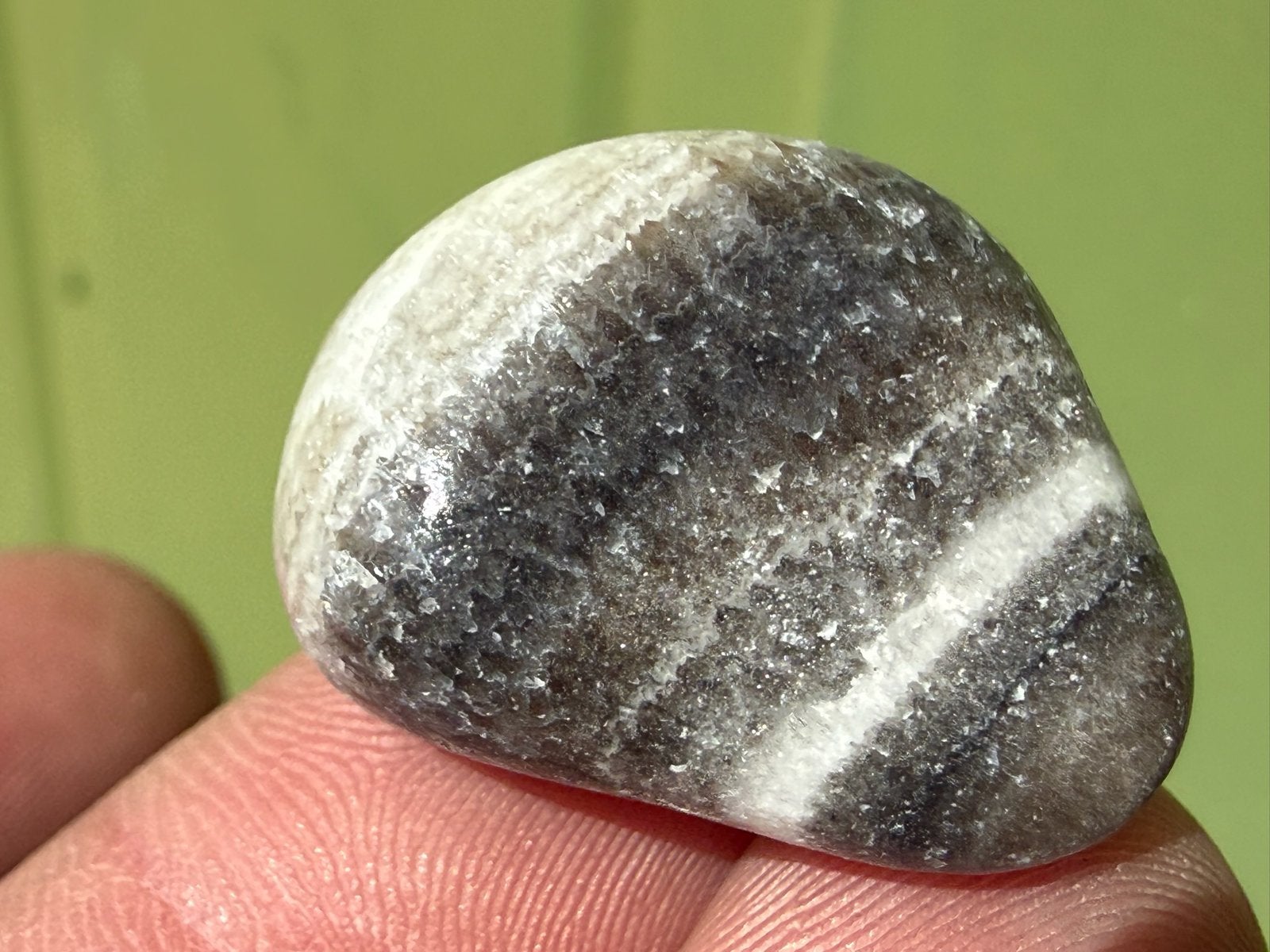 Zebracalciet zebra calciet broekzaksteen mineralen, Ophalen of Verzenden, Mineraal