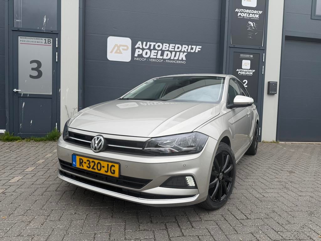 Volkswagen Polo 1.0 TSI 95PK 5D Bluemotion DSG 2018 Grijs, Auto's, Volkswagen, Stof, Zwart, 95 pk, 49 €/maand