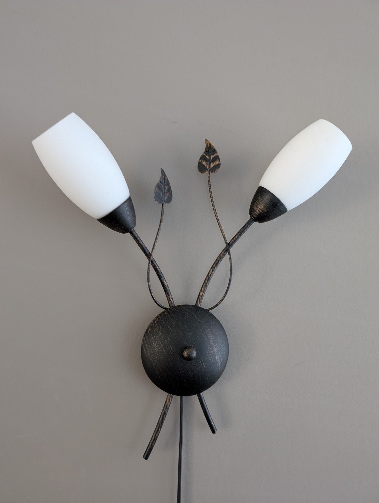 Decoratieve wandlamp met twee lichtpunten, Huis en Inrichting, Zwart, Ophalen of Verzenden, Zo goed als nieuw, Glas