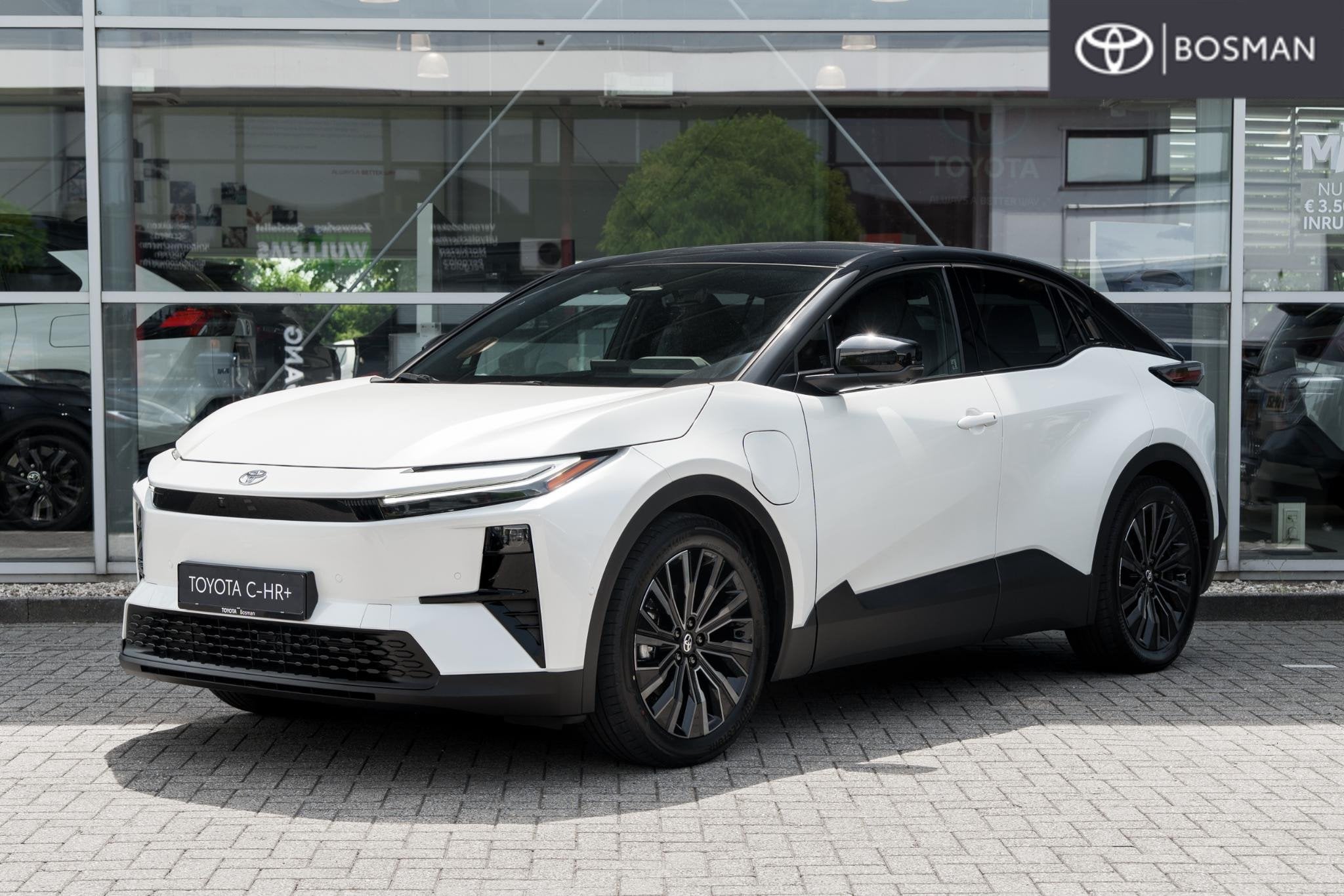 Toyota C-HR+ Executive AWD 77 kWh, Automaat, Gebruikt, Overige modellen, Wit