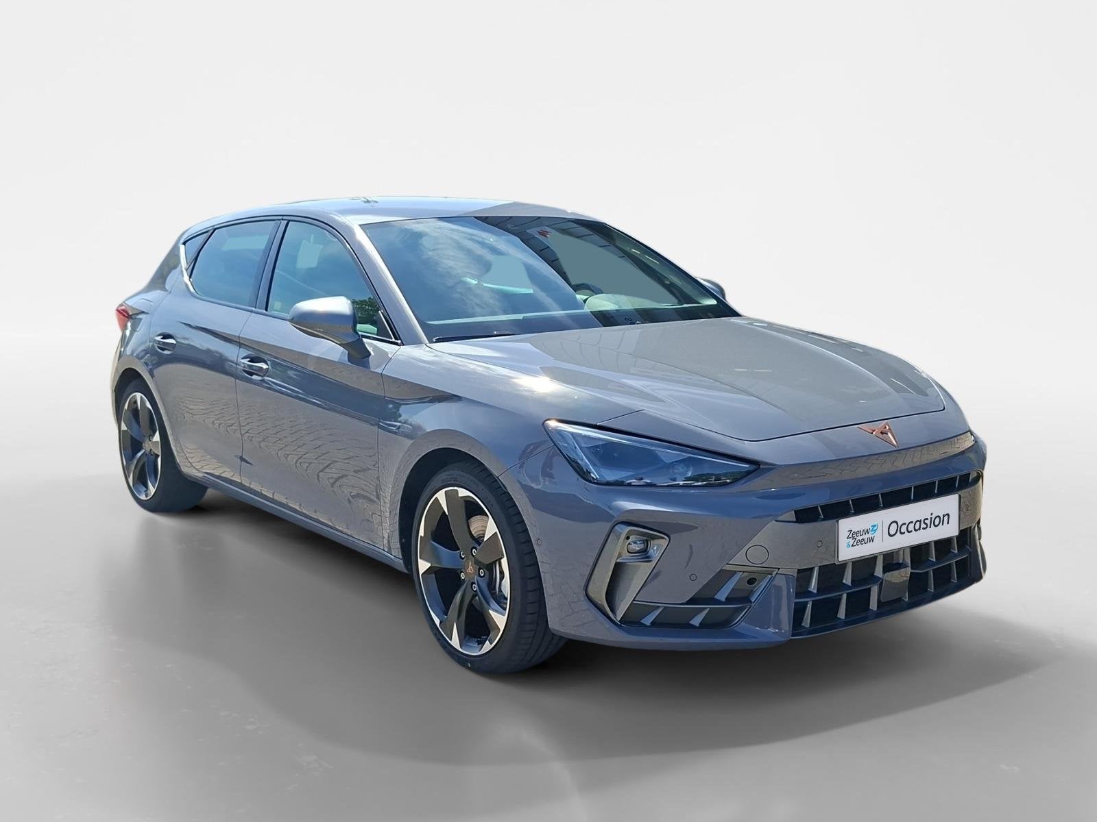 CUPRA Leon 1.5 TSI e-Hybrid PHEV Essential | 99% SOH| Led Ko, Auto's, 12 maanden, Stof, 4 cilinders, Plug-in hybride