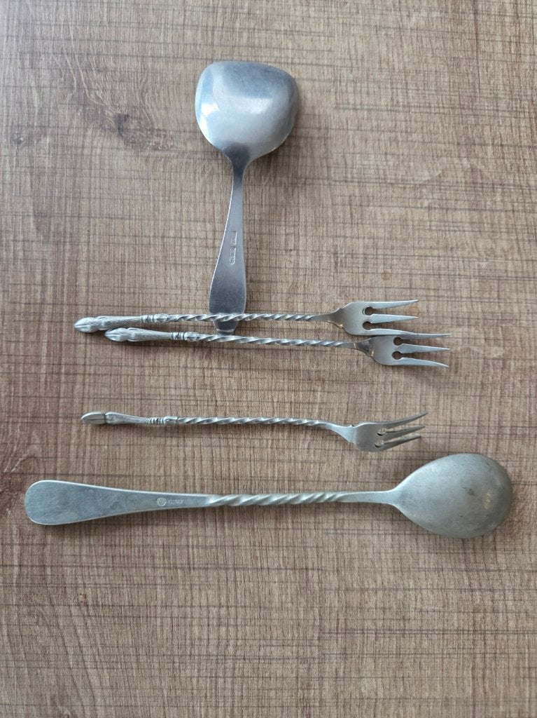 bestek uit grootmoeders tijd-waar onder 3x bokkenpoot vorkje, Antiek en Kunst, Ophalen of Verzenden