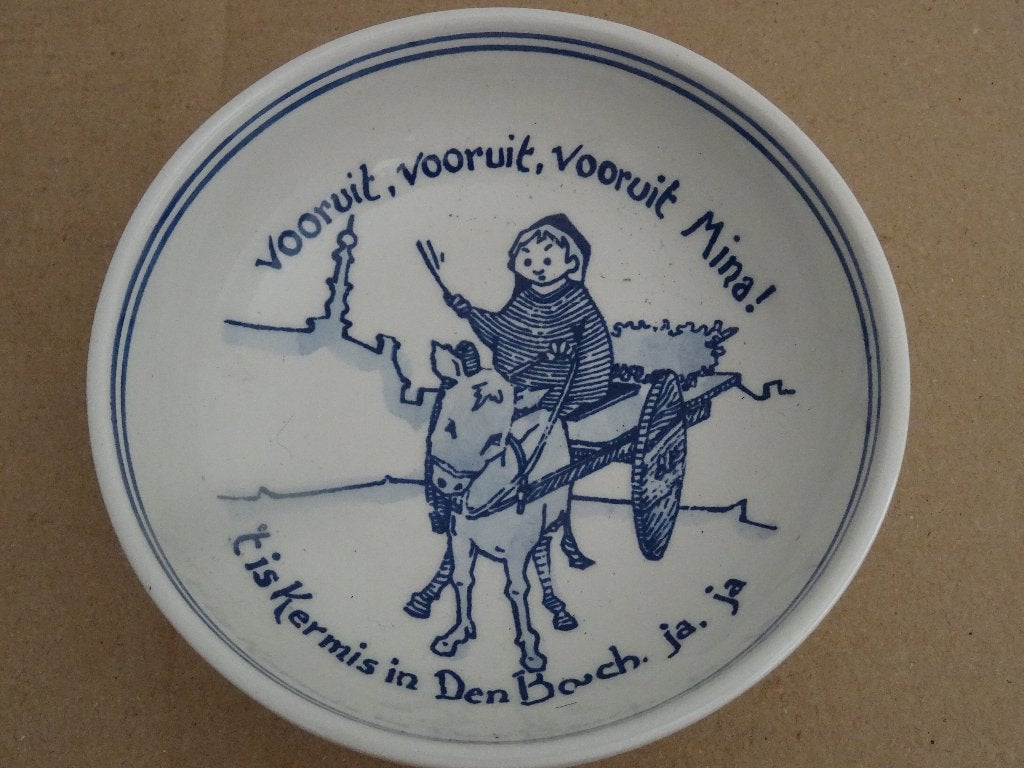 Delfts blauw schaaltje spreuk Kermis in Den Bosch 1950, Verzamelen, Retro, Ophalen of Verzenden, Huis en Inrichting