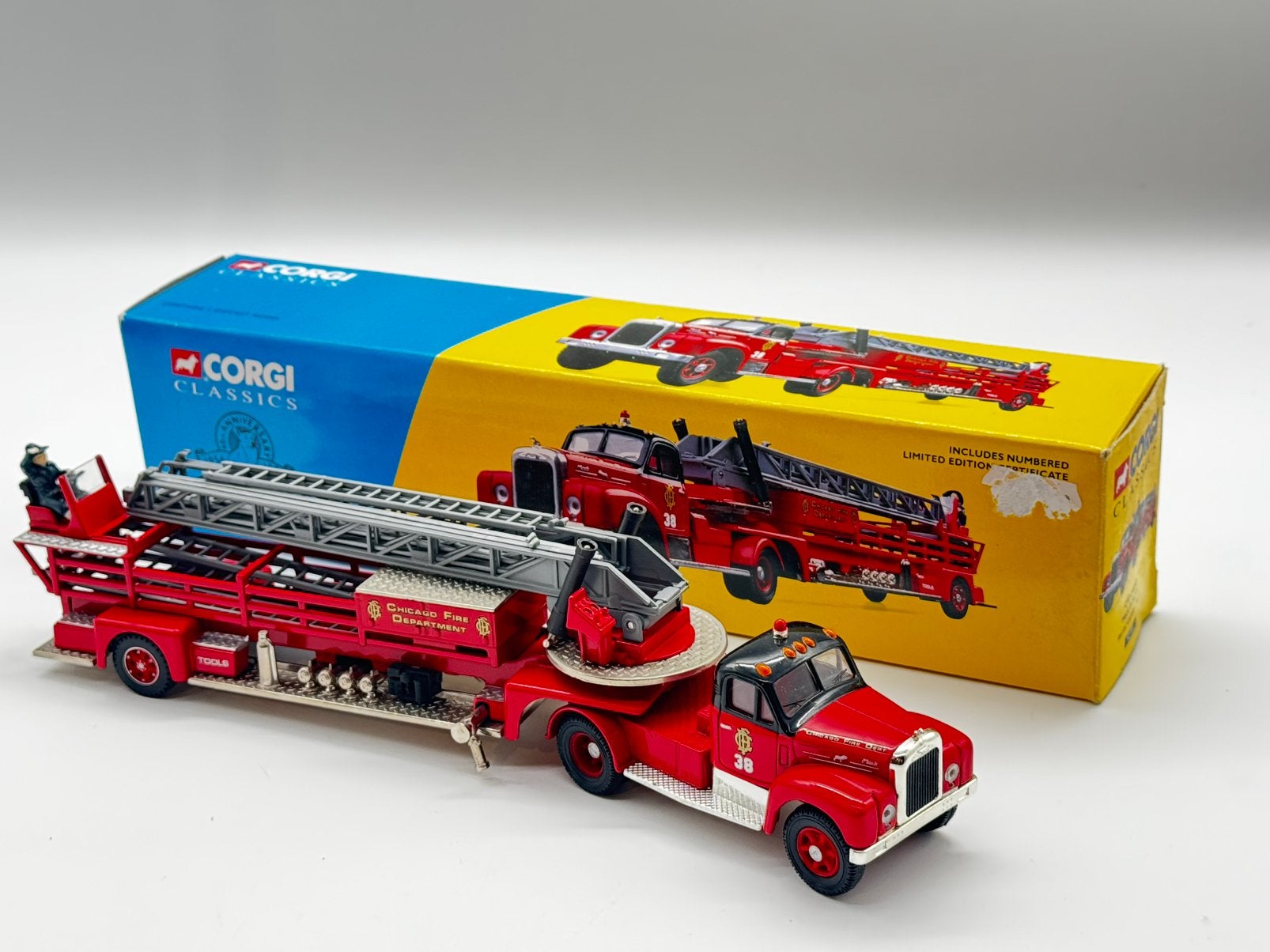 CORGI DIAMOND brandweer wagen ladder wagen