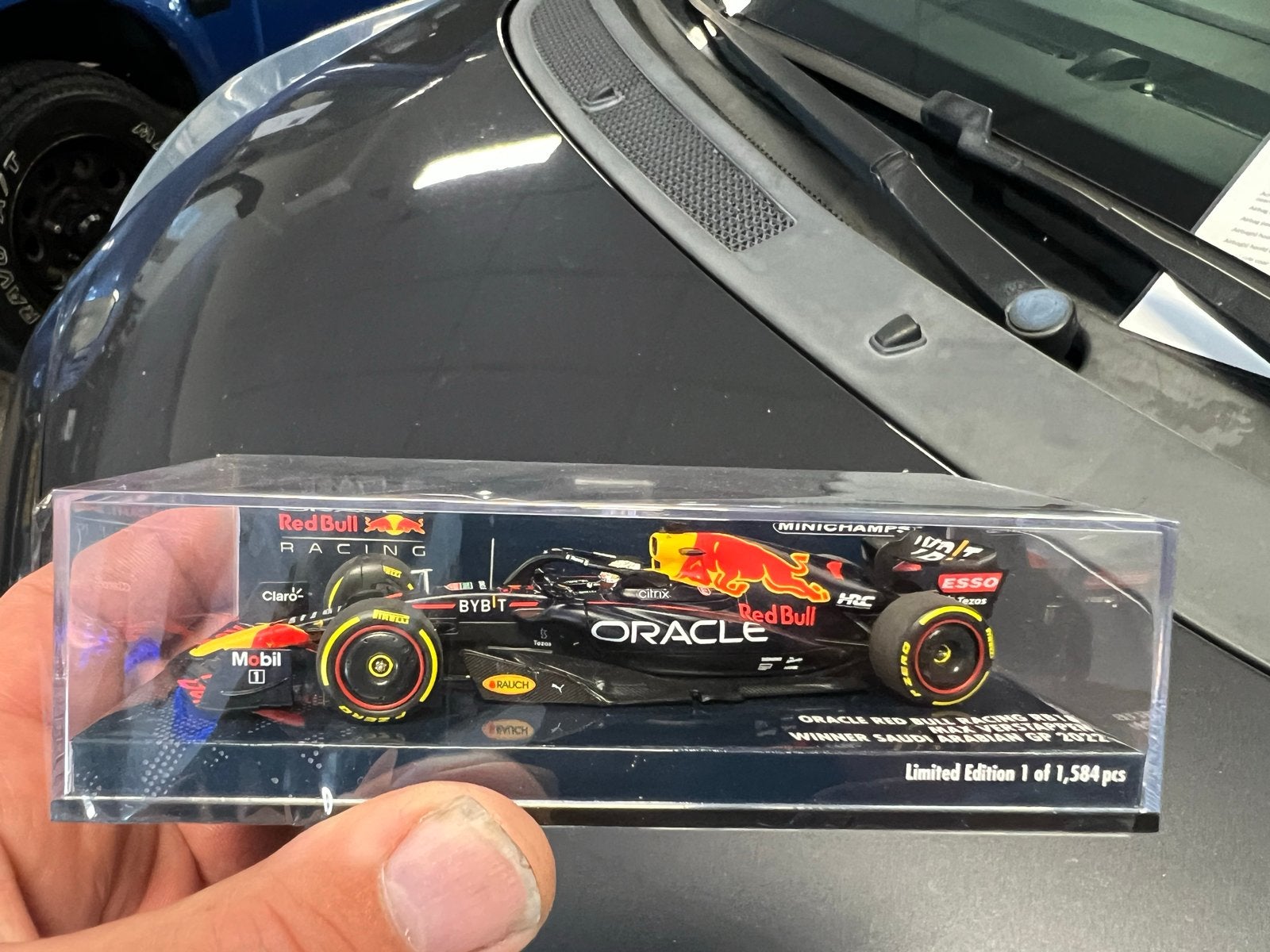 Minichamps Red Bull Racing RB18 S.A. Max Verstappen 2022, Ophalen of Verzenden, Zo goed als nieuw, Formule 1