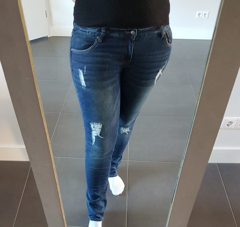 Jeans Ruby Silver Creek 30 Ongedragen Gaten Witte Rafels, Kleding | Dames, Silver Creek, Nieuw, W30 - W32 (confectie 38/40), Verzenden