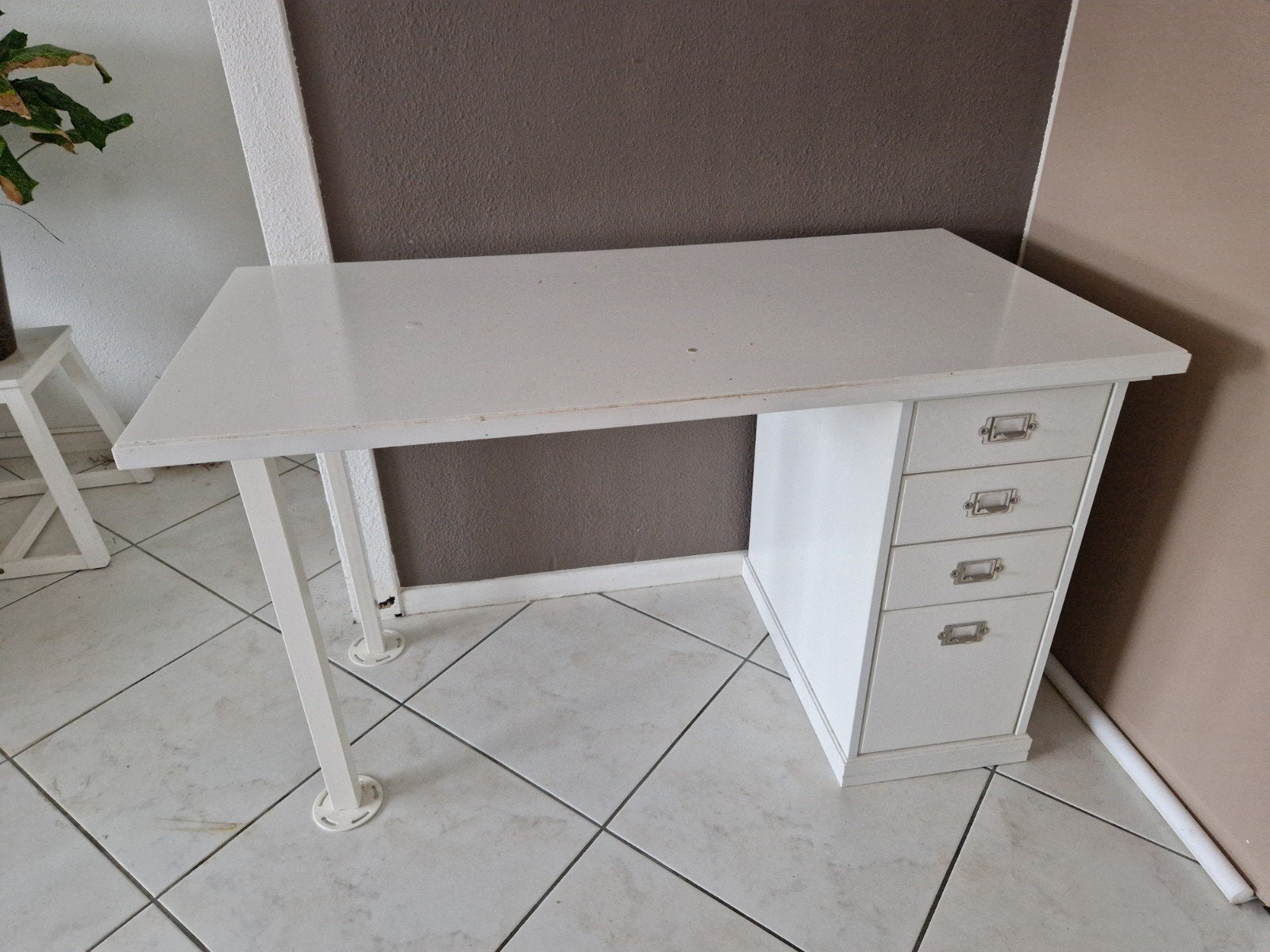 Wit bureau met ladeblok, Ophalen, Met lades, Gebruikt, Hout