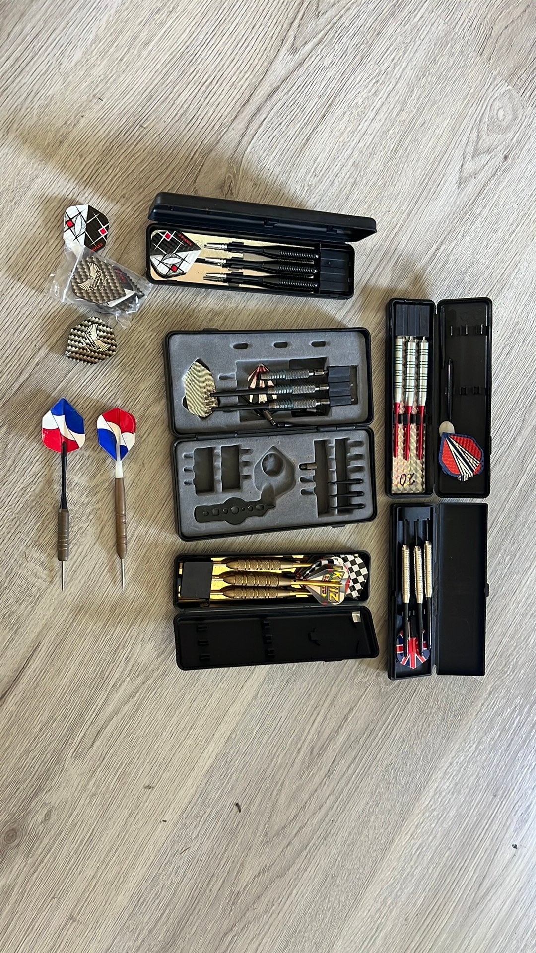 Diverse dartpijlen, Ophalen, Zo goed als nieuw, Pijlen