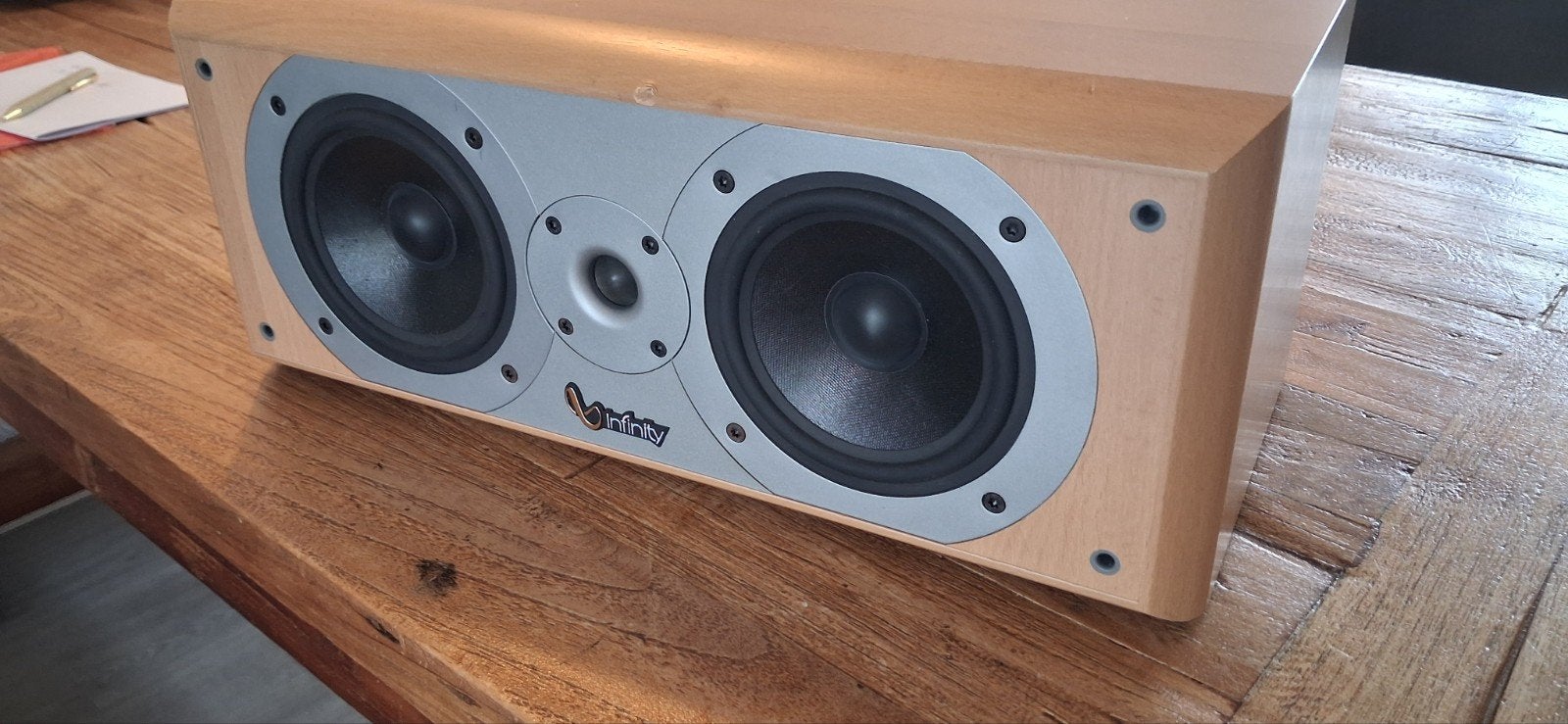 Infinity primus centerspeaker, Ophalen, Gebruikt, 60 tot 120 watt, Geschikt voor surround/home cinema