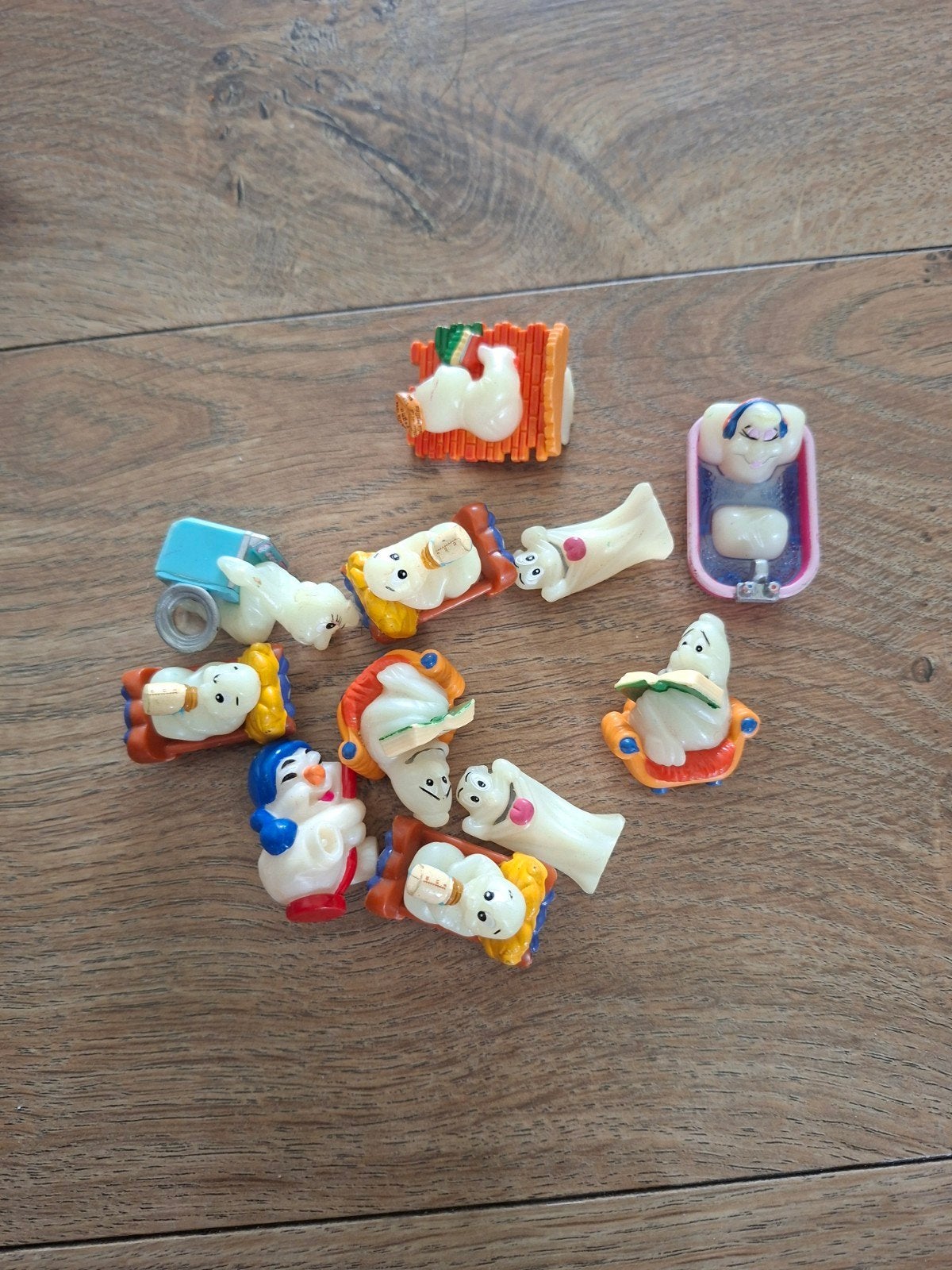 Kinder Surprise Fantasiemini Phantom Serie Glow in the Dark, Verzenden, Gebruikt