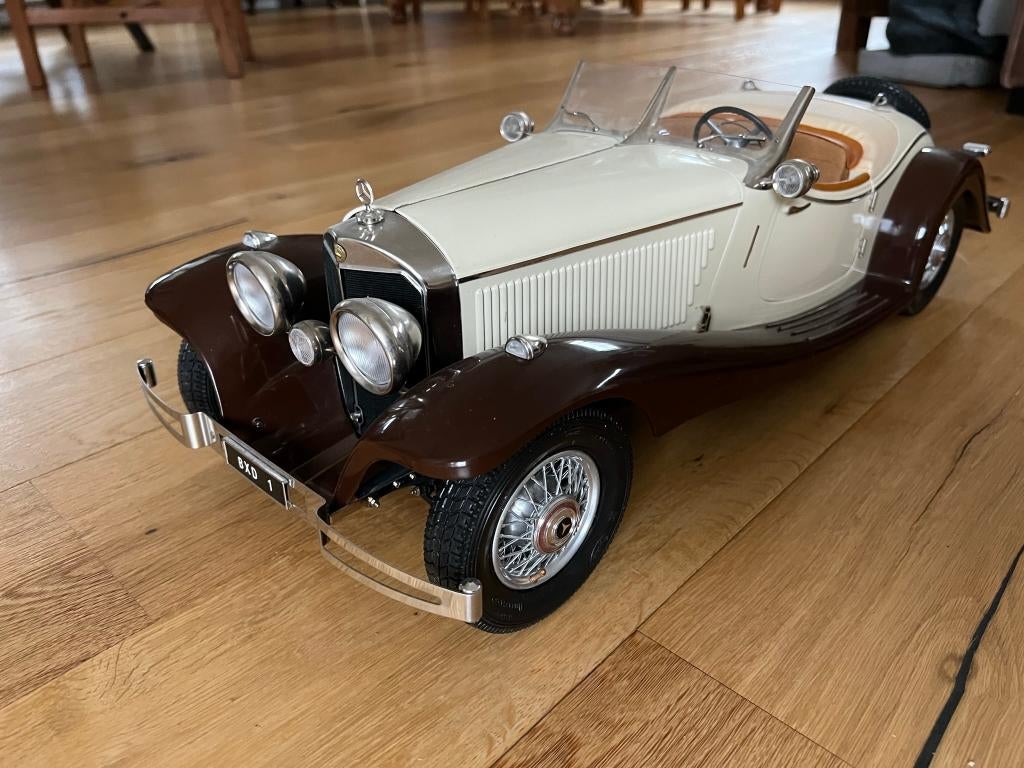 Pocher - Mercedes-Benz 540K Roadster 1934 - schaal 1:8, Hobby en Vrije tijd, Modelauto's | 1:5 tot 1:12, Ophalen of Verzenden