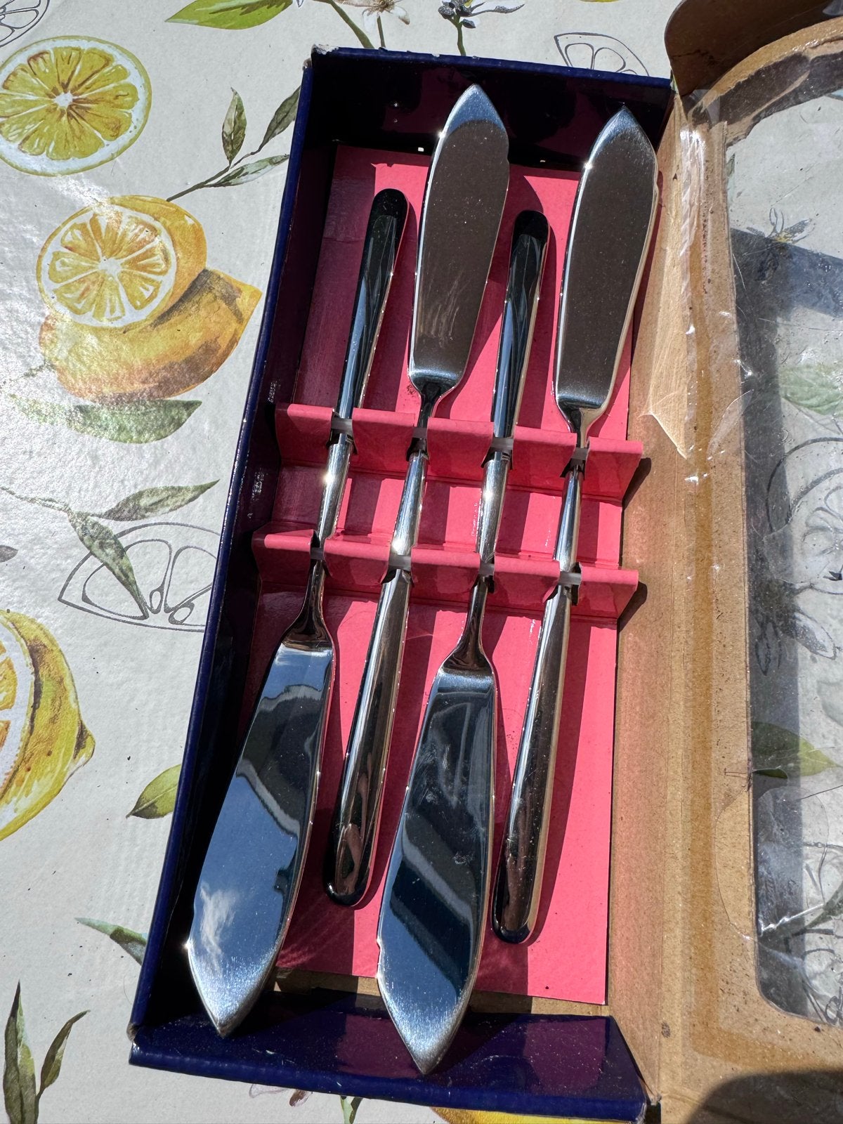 4 Nieuwe Karox Salland vismessen - Doosje beschadigd, Ophalen, Los bestek, Nieuw, Rvs of Chroom