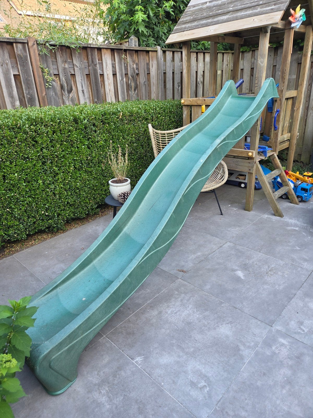 Groene glijbaan van circa 2,80m gratis af te halen, Ophalen, Gebruikt, Glijbaan