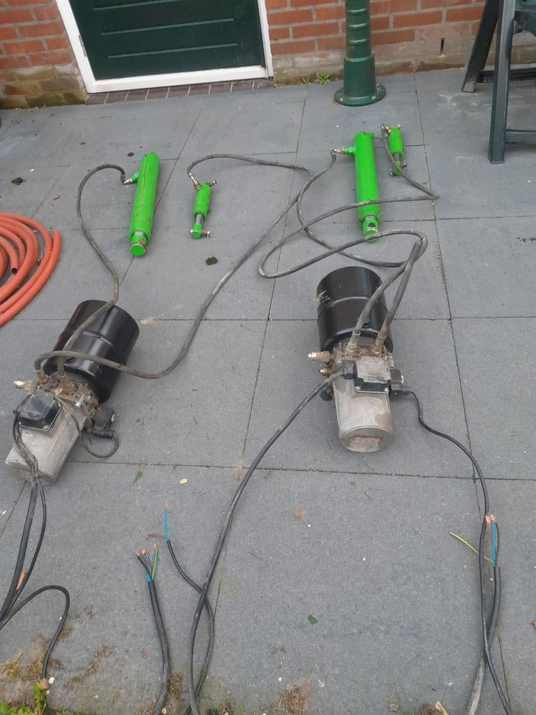 Hydro unit, Ophalen