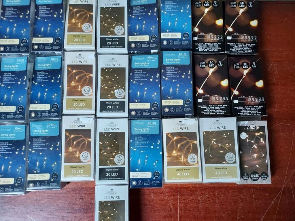 25 x doosjes met led kerst verlichting.€ 25.-, Ophalen of Verzenden, Nieuw
