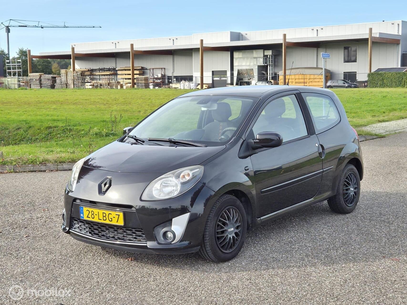 Renault Twingo 1.2-16V Initiale Airco / Cruise / Nieuwe apk, Auto's, 839 kg, Twingo, Gebruikt, 4 cilinders
