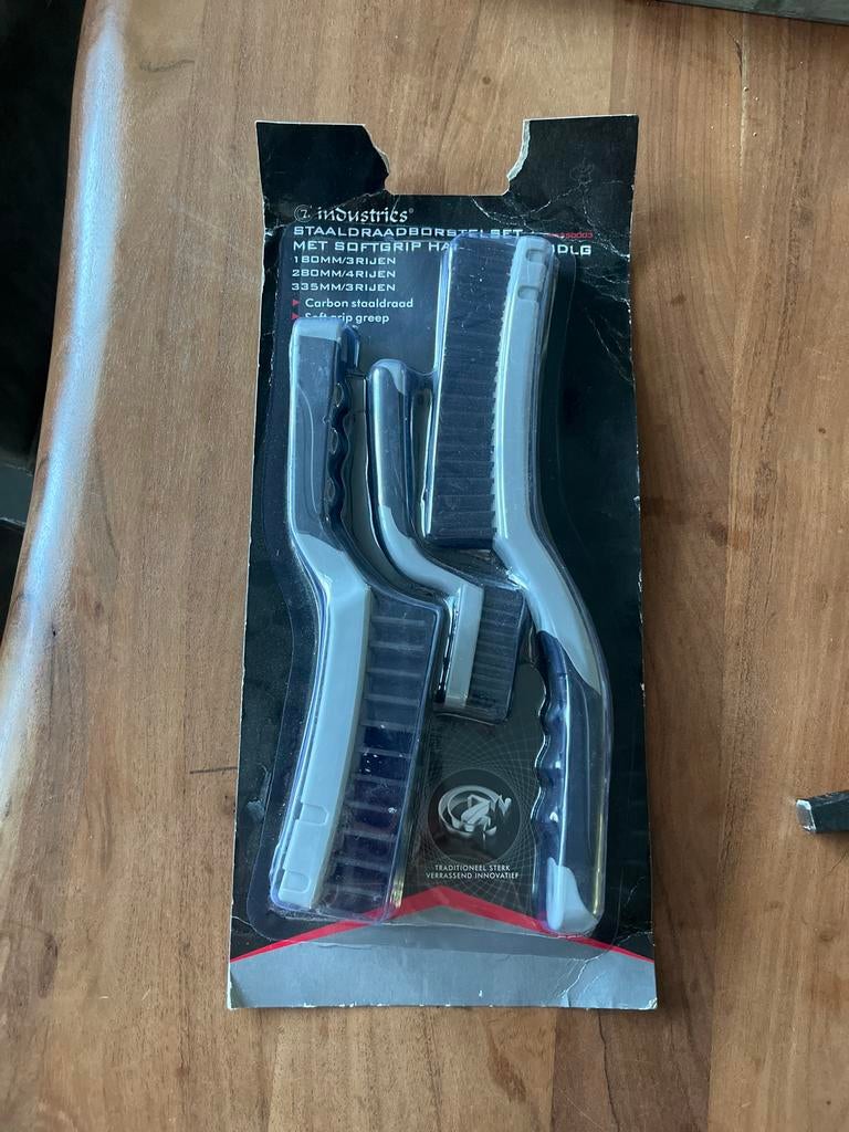 Nieuwe Staaldraadborstelset met Softgrip Handvat, Ophalen of Verzenden, Nieuw