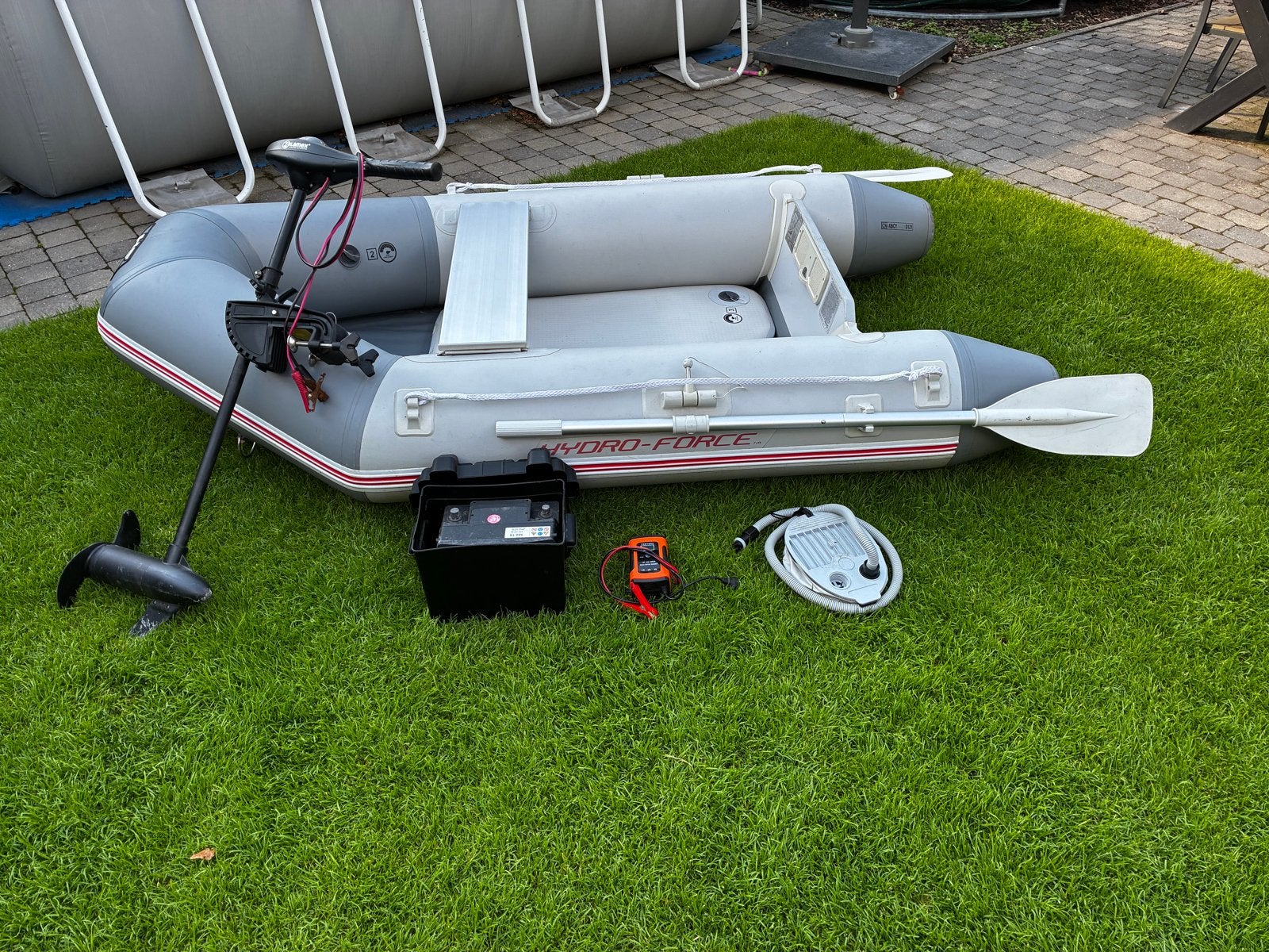 Opblaasboot met Motor, Peddels, Accu en Pomp, Ophalen, Gebruikt