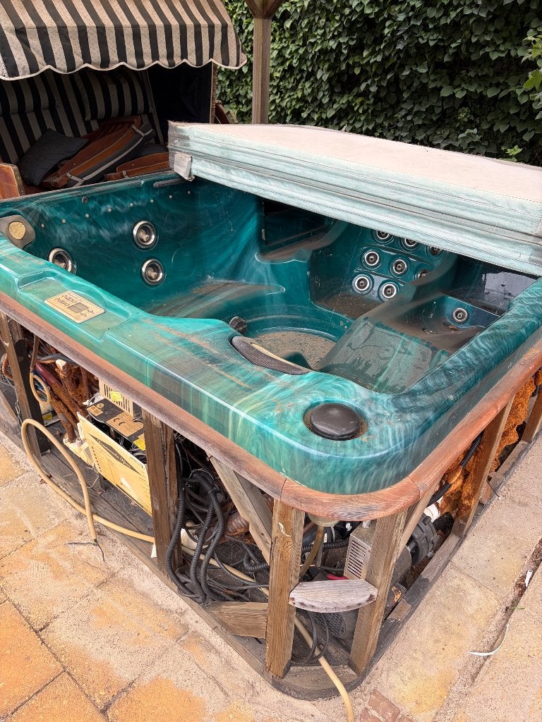 Jacuzzi, gratis ophalen!, Ophalen, Gebruikt, Filter, Vast