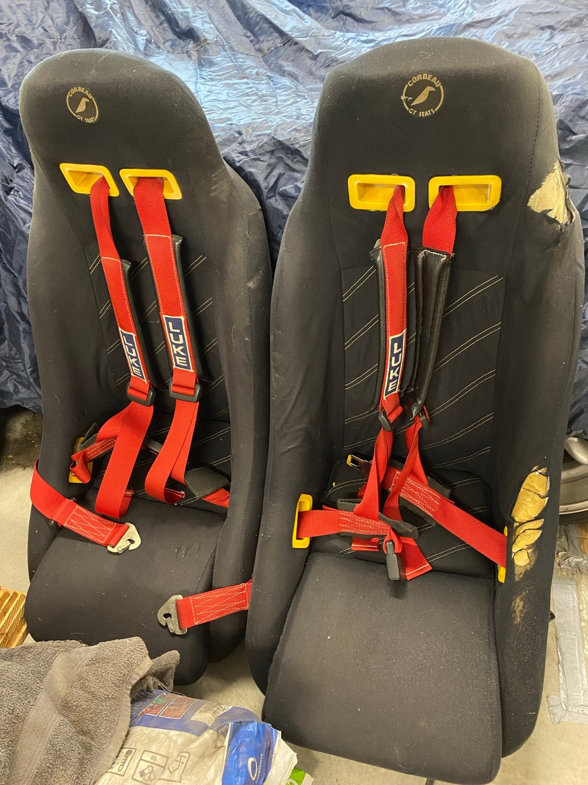 Corbeau GT Kuipstoelen met Vierpuntgordels, Ophalen