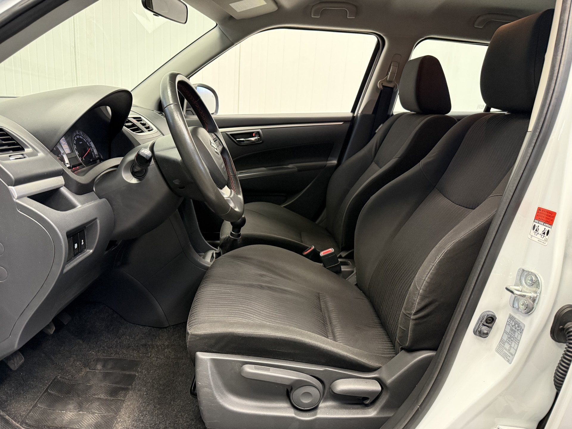 Suzuki Swift 1.2 Bandit EASSS SPORTVELGEN-AIRCO-AUDIO/CD-SPO, Auto's, Voorwielaandrijving, Stof, Gebruikt, 4 cilinders