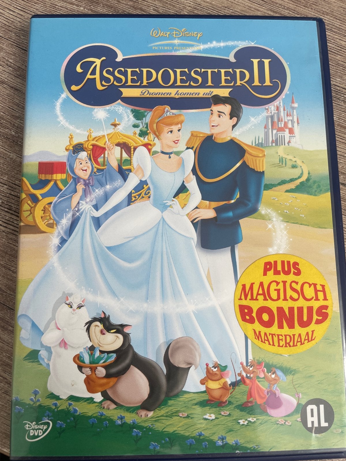 Assepoester II: Dromen Komen Uit - Disney DVD, Bonusmateriaal, Animatie, Nederlands, Zo goed als nieuw