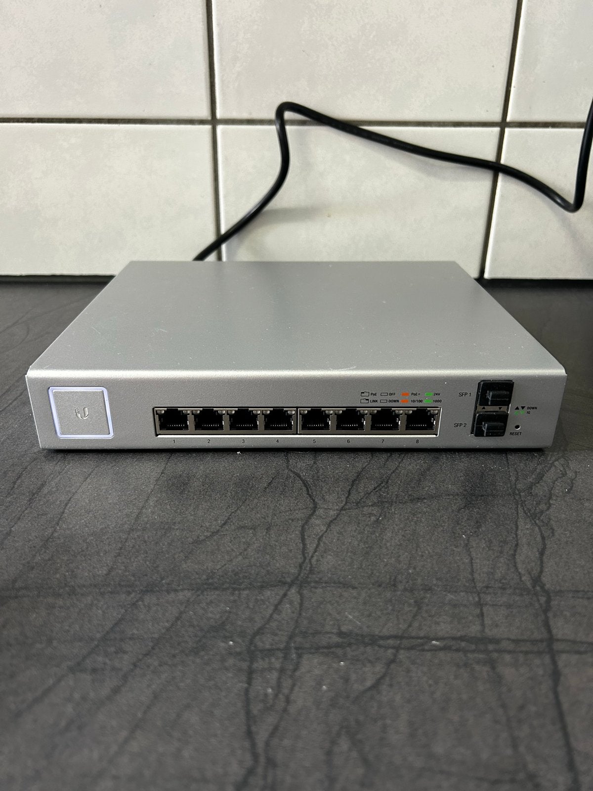 Ubiquiti UniFi Switch 8 150W - US-8-150W, Ophalen of Verzenden, Zo goed als nieuw