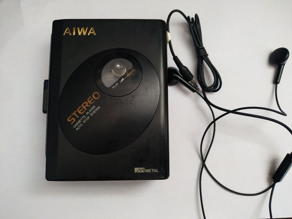 AIWA HS-P12 Walkman Cassettespeler, Audio, Tv en Foto, Walkmans, Discmans en Minidiscspelers, Ophalen of Verzenden, Walkman