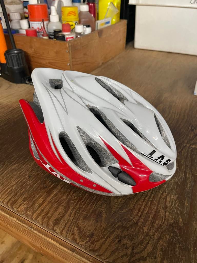 LAS fietshelm wit/rood - Maat M, Fietsen en Brommers, Fietsaccessoires | Fietshelmen, Gebruikt, Heer of Dame, M, Ophalen of Verzenden