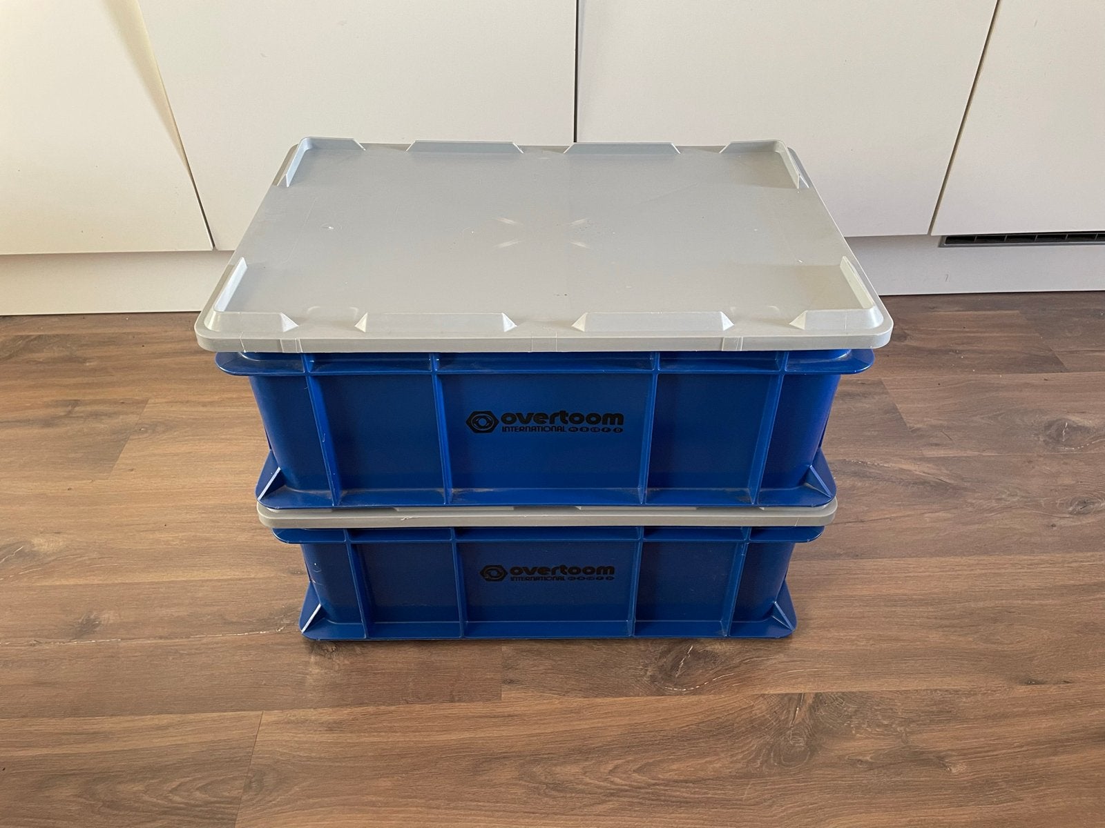 2x Overtom Opberg bakken / kratten met Deksels, 40 tot 60 cm, 50 tot 75 cm, Ophalen of Verzenden, Zo goed als nieuw